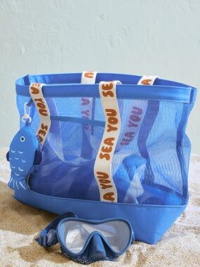 Blue MESH BEACH BAG Blue Sea You tote with matching fish charm pouch
